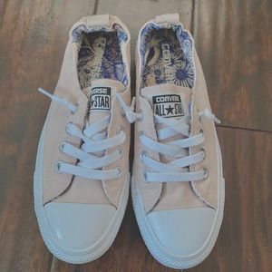 Women’s converse